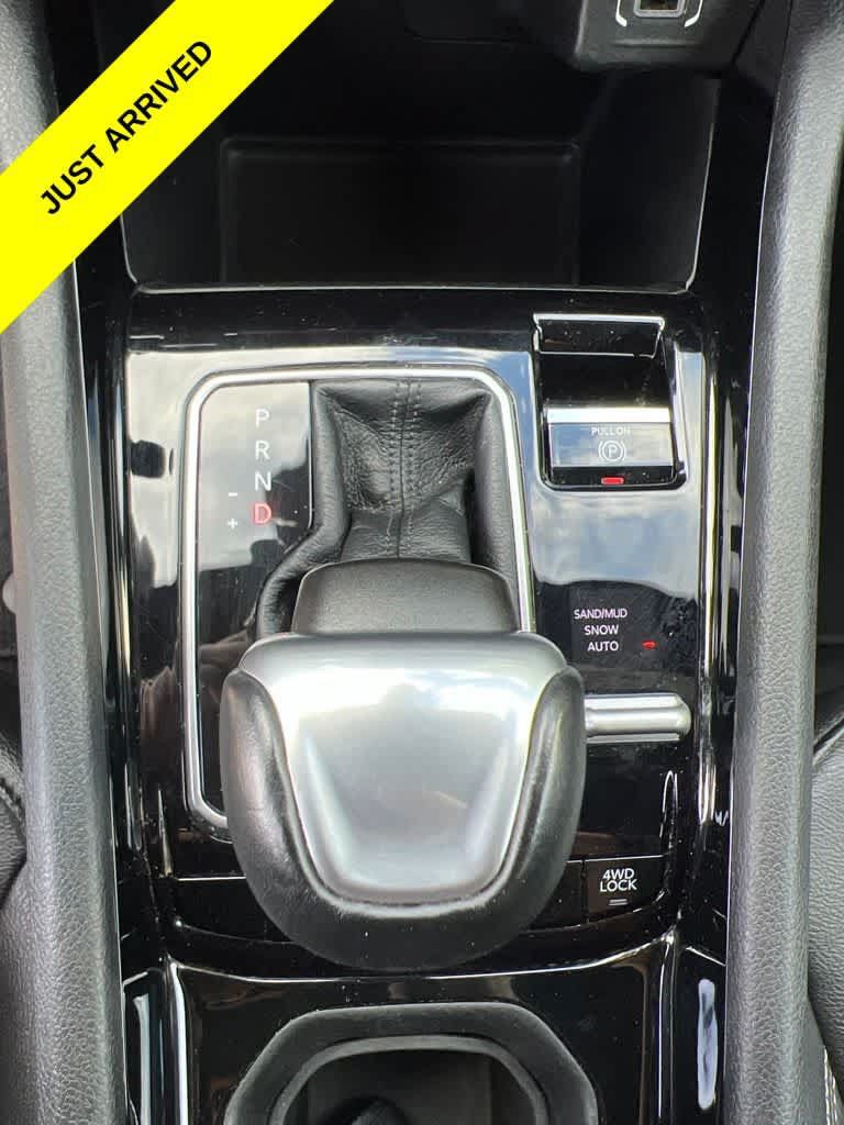 Used 2025 Jeep Compass Limited AWD/4WD image 16