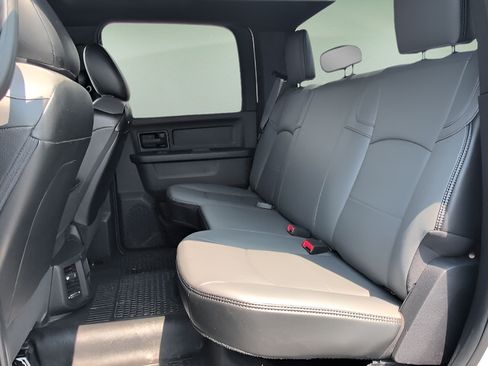 Used 2022 RAM 3500 Tradesman w/ Chrome Appearance Group AWD/4WD image 42