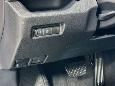 Certified 2025 Toyota RAV4 XLE FWD image 10