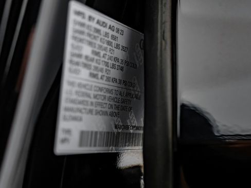 Used 2023 Audi SQ8 Prestige image 51