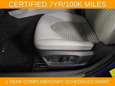 Used 2023 Toyota Camry SE w/ Cold Weather Package FWD image 19