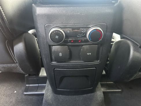 Used 2022 Ford Explorer XLT w/ Equipment Group 202A image 11
