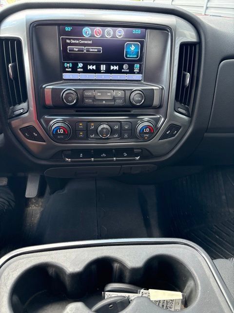 Used 2018 Chevrolet Silverado 1500 LT w/ All Star Edition AWD/4WD image 9