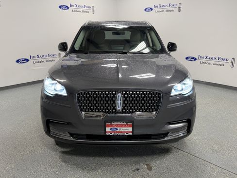 Used 2021 Lincoln Aviator Reserve w/ Equipment Group 202A image 2