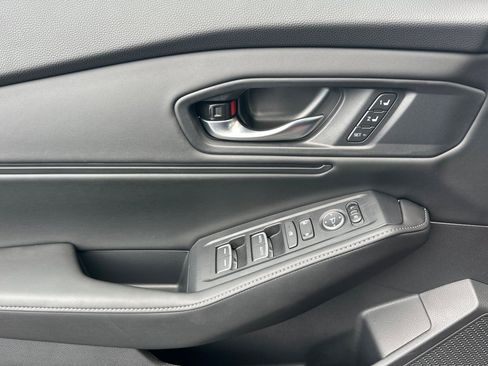 Used 2025 Honda Accord Sport image 10