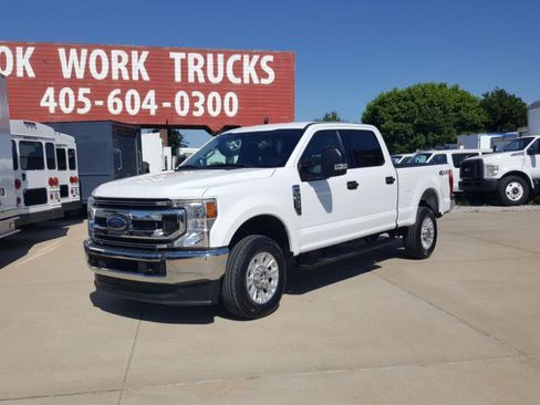 Used 2021 Ford F250 XLT Pickup 4D 6 3/4 ft AWD/4WD image 3