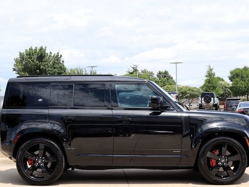 Used 2022 Land Rover Defender 110 X image 7