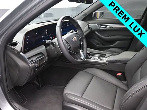 Used 2025 Cadillac CT5 Premium Luxury image 7
