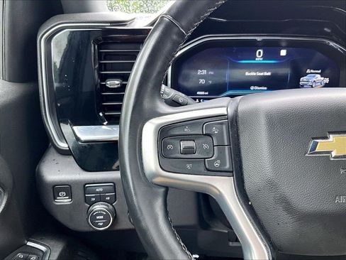 Used 2023 Chevrolet Silverado 1500 LT AWD/4WD image 22