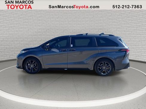 Certified 2025 Toyota Sienna XSE image 8