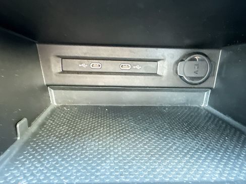 Used 2023 Volkswagen Taos S FWD image 28