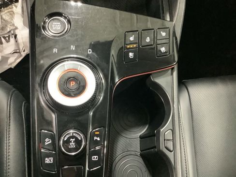 Used 2023 Kia Sportage SX Prestige image 12