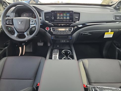 New 2026 Honda Ridgeline Black Edition image 10