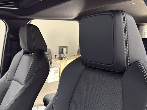 Certified 2025 Toyota 4Runner TRD Off-Road Premium image 13