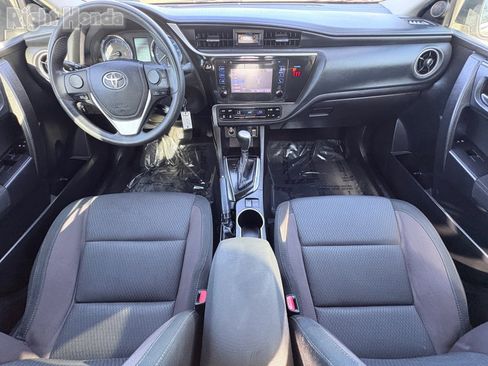 Used 2019 Toyota Corolla L image 23