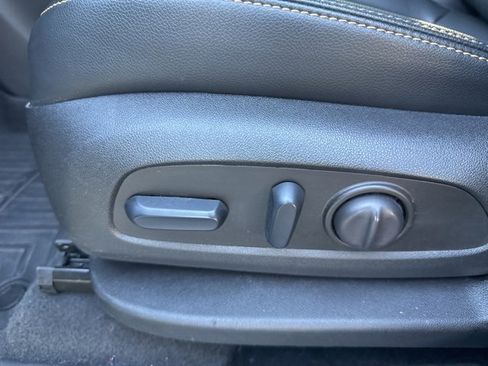 Certified 2023 Chevrolet Equinox Premier image 12