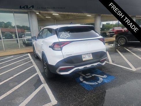 Certified 2023 Kia Sportage EX FWD image 3