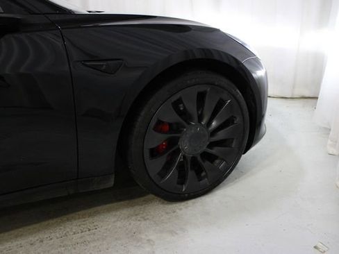 Used 2022 Tesla Model 3 Performance image 41