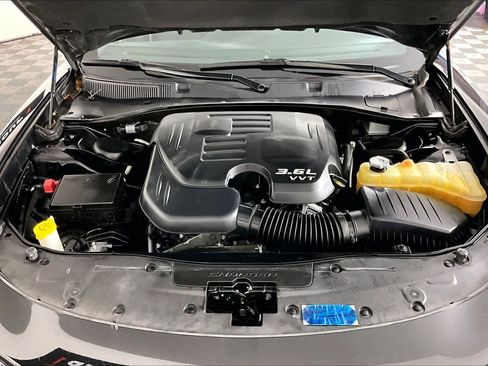 Used 2023 Dodge Charger SXT w/ Blacktop Package RWD image 29