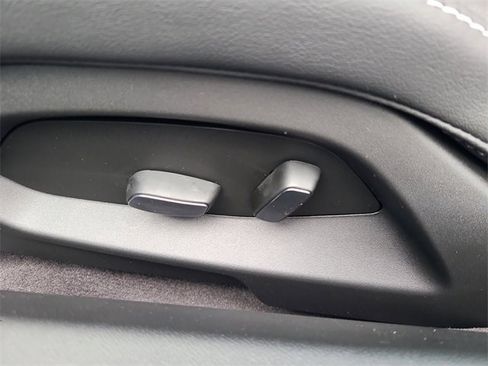 New 2026 Chevrolet Corvette Stingray Coupe w/ 1LT image 19