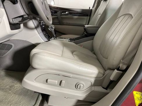 Used 2017 Buick Enclave Leather FWD image 34
