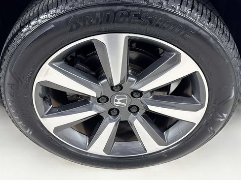 Used 2024 Honda Pilot Elite image 45