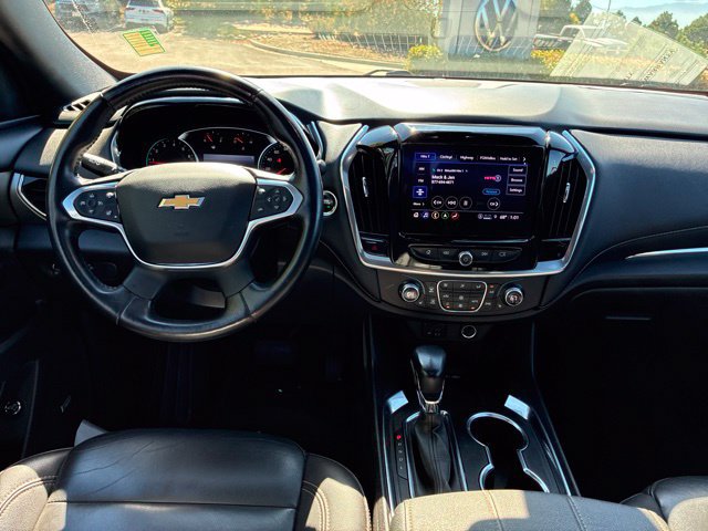 Used 2022 Chevrolet Traverse LT w/ LT Premium Package FWD image 18