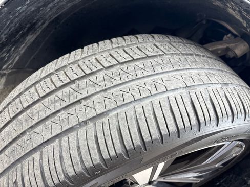 Certified 2023 Volvo XC60 B5 Ultimate w/ Climate Package image 31