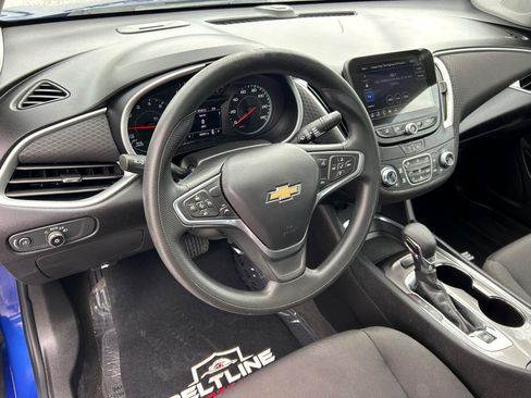 Used 2023 Chevrolet Malibu LT image 6