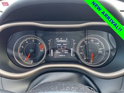 Used 2017 Jeep Cherokee Latitude w/ Comfort/Convenience Group image 7