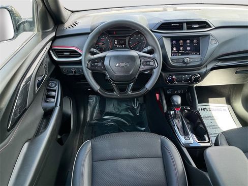 Used 2023 Chevrolet TrailBlazer RS image 20