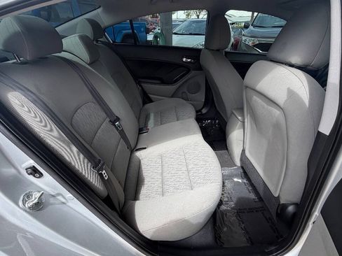 Used 2015 Kia Forte LX FWD image 12