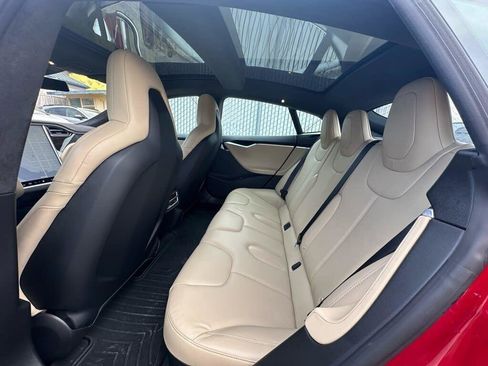 Used 2015 Tesla Model S P85D image 10