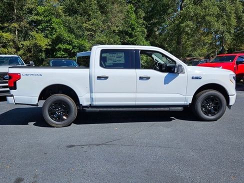 New 2025 Ford F150 Lightning XLT AWD/4WD image 15