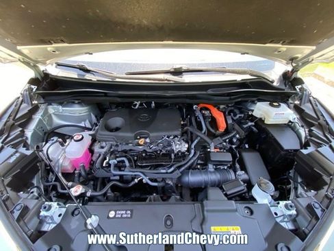 Used 2024 Toyota Sienna XLE AWD/4WD image 46
