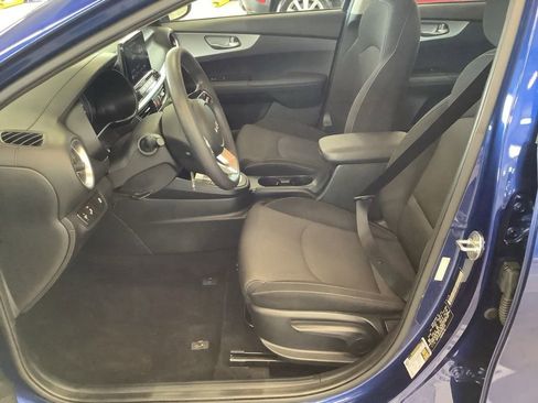 Certified 2023 Kia Forte LXS w/ LXS Technology Package image 16