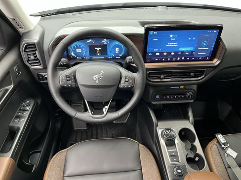 Used 2025 Ford Bronco Sport Outer Banks image 13