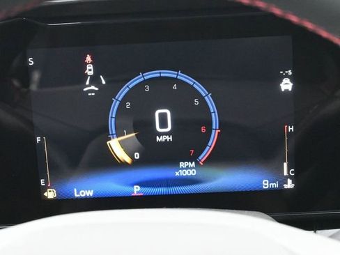 New 2026 Chevrolet Trax RS w/ Sunroof Package image 28