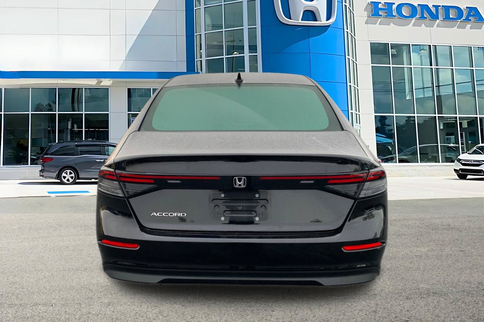 Used 2023 Honda Accord EX image 4