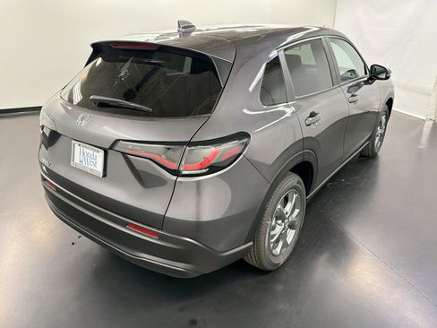 New 2026 Honda HR-V LX image 9