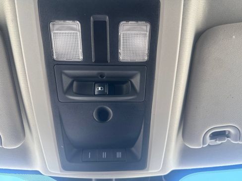 Used 2019 RAM 1500 Big Horn AWD/4WD image 18