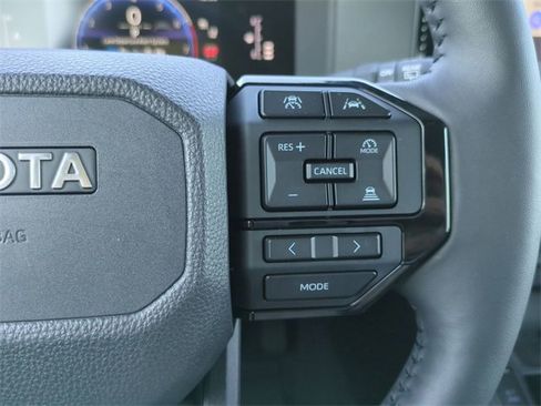 Used 2025 Toyota Land Cruiser image 28