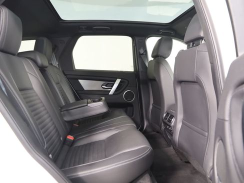 Used 2024 Land Rover Discovery Sport Dynamic SE AWD/4WD image 14