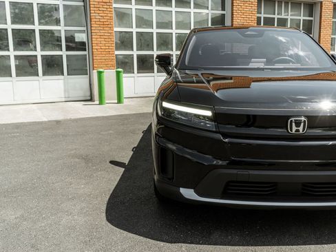 Used 2024 Honda Prologue EX image 32