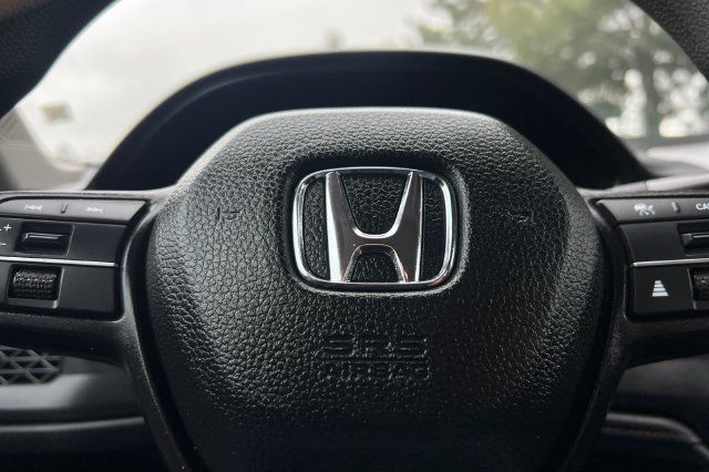 Used 2025 Honda Accord SE image 38