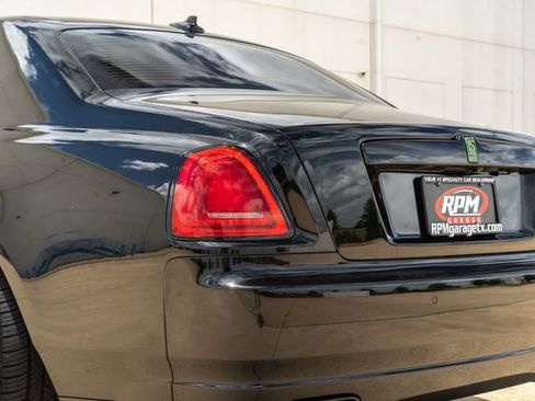 Used 2013 Rolls-Royce Ghost RWD image 12