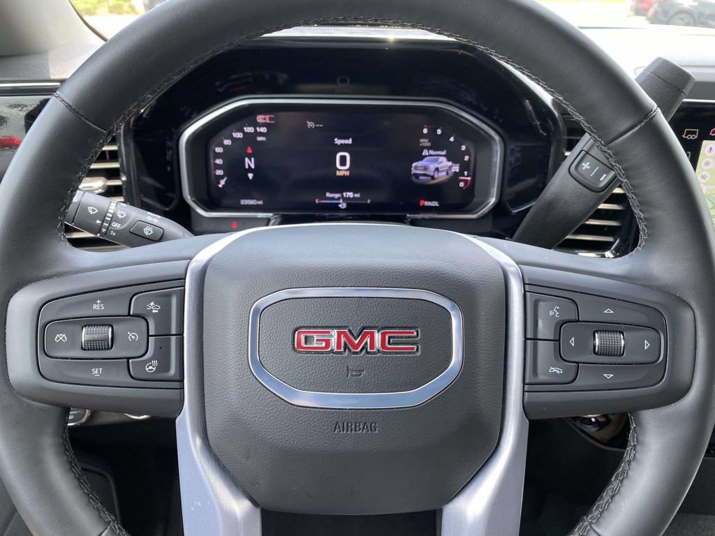 Used 2026 GMC Sierra 1500 SLT AWD/4WD image 25