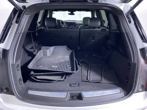 Used 2023 Cadillac XT6 Luxury FWD image 15