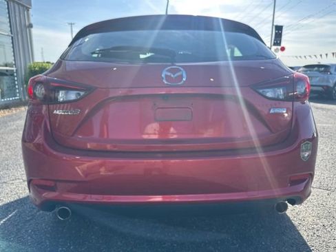 Used 2018 MAZDA MAZDA3 Touring FWD image 5