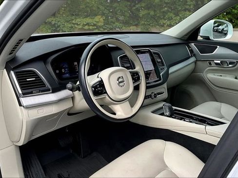 Used 2023 Volvo XC90 B5 Core w/ Climate Package AWD/4WD image 17